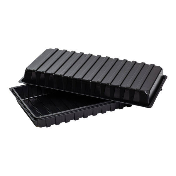 Plant tray without holes